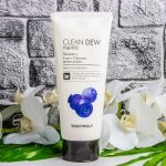 Tonymoly Clean Dew Blueberry Foam Cleanser - Image 2